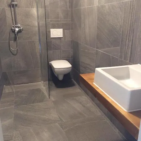 Valaska Apartament *